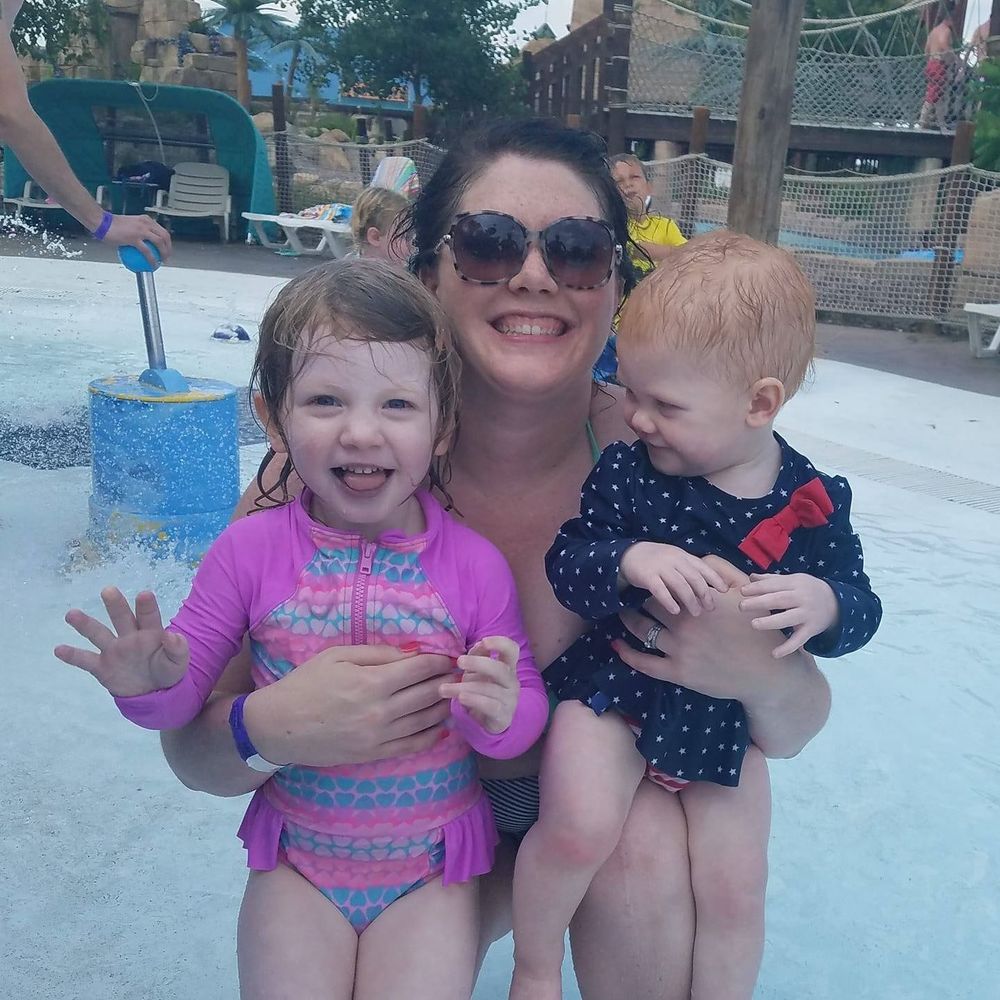 Meet your Posher, Whitney